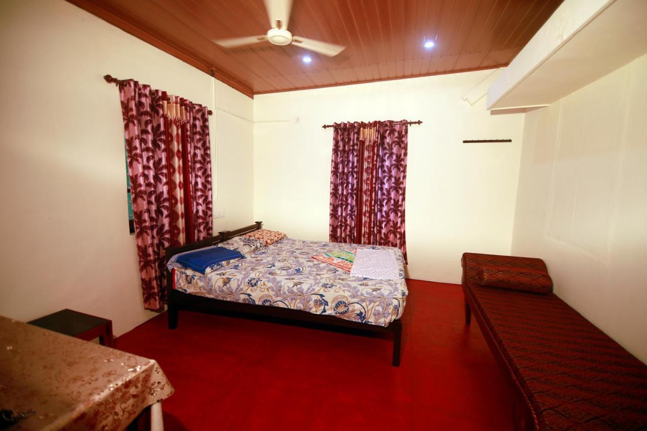 Munroe Lagoons Kollam Luaran gambar
